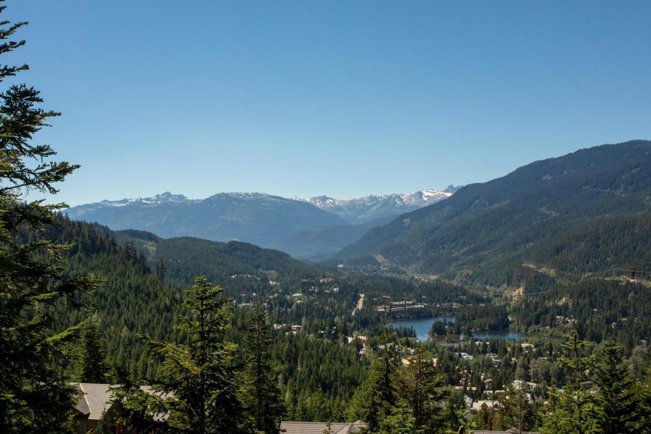 Taluswood The Heights 18 | Mountainside Townhome W/ Ski Access, Hot Tub, Tranquil Views Whistler Exterior photo